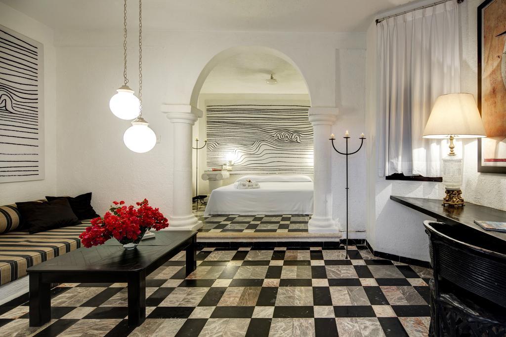 Maya Del Mar On Fifth Avenue Плая-дель-Кармен Экстерьер фото